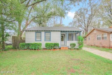 Main picture of 4833 Kingsbury St