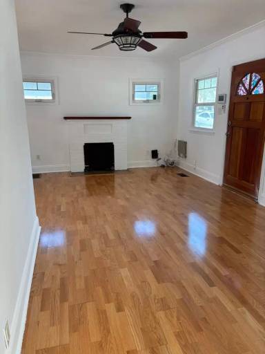 Main picture of 2380 E Villa St