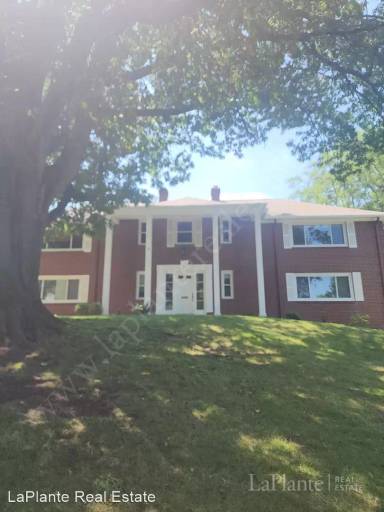 Main picture of 2149 Evergreen Rd