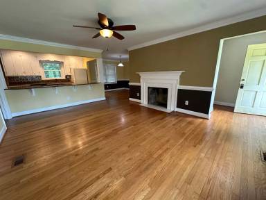 Main picture of 1601 Hopkins Dr