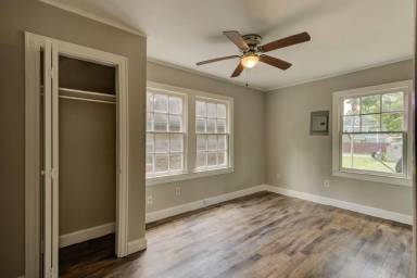 Main picture of 904 S 20th St