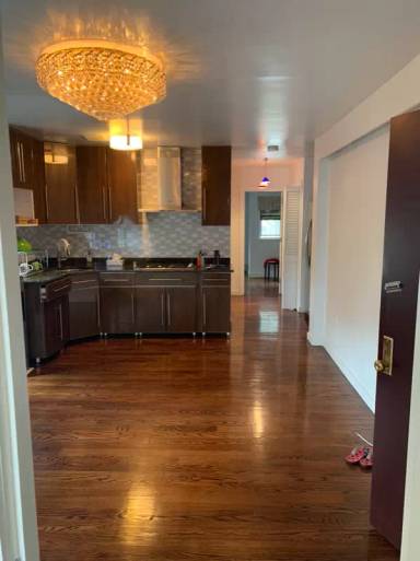 Main picture of 7311 53rd Ave