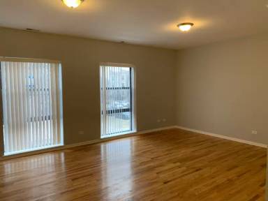 Main picture of 5600 S Michigan Ave