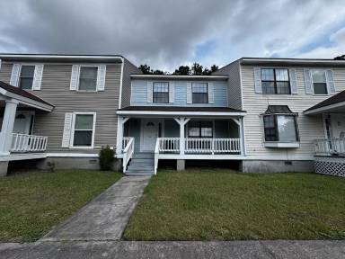 Main picture of Ravenwood Townhomes