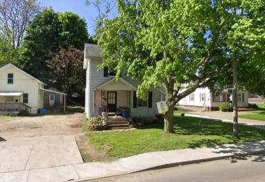 Main picture of 2012 38th St NW