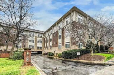 Main picture of 404 N Laurel Ave