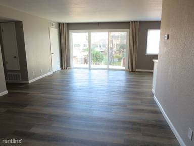 Main picture of 250 Elm St