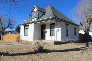 Main picture of 489 E Center St
