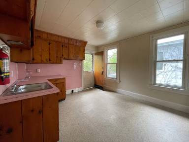 Main picture of 97 York St