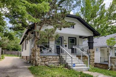 Main picture of 4941 Michigan Ave