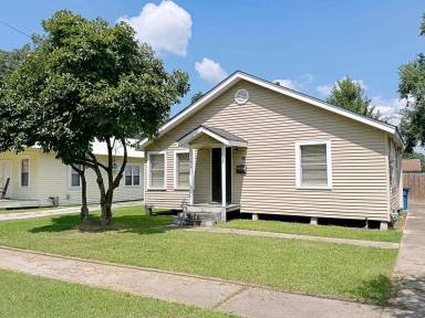Main picture of 608 Avenue A