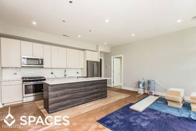 Main picture of 3334 N Southport Ave
