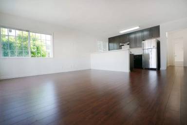 Main picture of 1219 Larrabee St