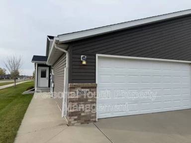 Main picture of 2580 5th St W