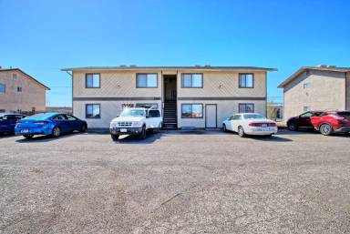 Main picture of 2541 Grand Ave