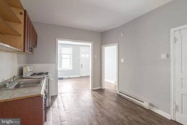 Main picture of 5612 Utah St
