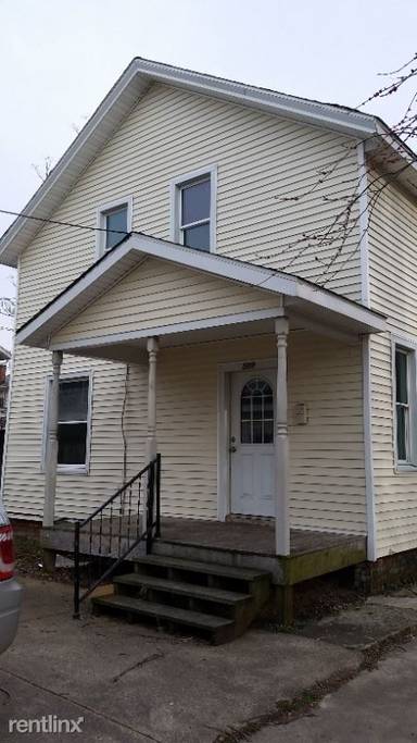 Main picture of 509 W 5th St