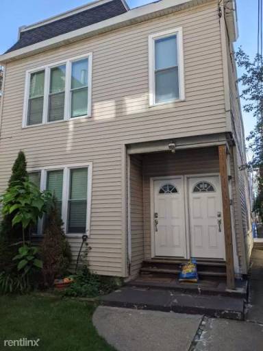 Main picture of 3327 N Hamilton Ave