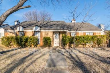 Main picture of 2121 Country Oaks Dr