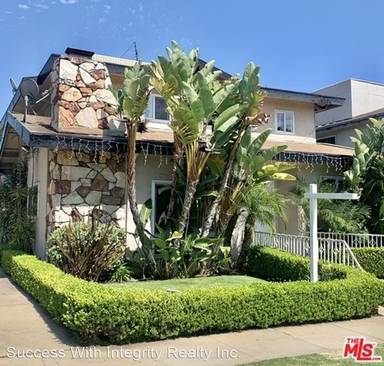 Main picture of 620 Myrtle Ave