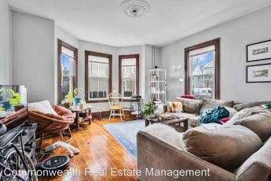 Main picture of 4 Cherokee St