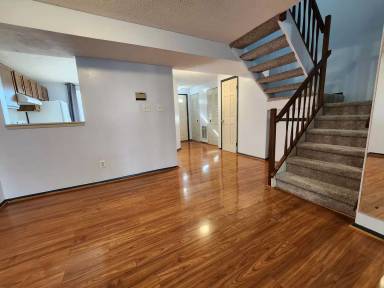 Main picture of 1300 Vanasse Ct