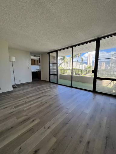 Main picture of 2121 Ala Wai Apartments
