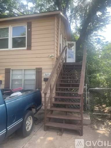 Main picture of 1 N Oklahoma Ave