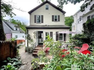 Main picture of 36 Oak Rd