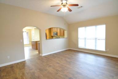 Main picture of 97 Ridgeview Dr