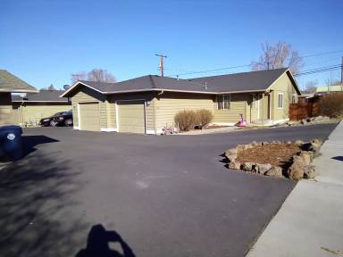 Main picture of 1915 NW Cedar Ave