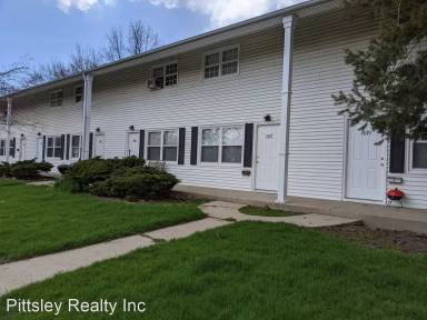 Main picture of 837 Normal Rd