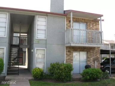 Main picture of 3208 Community Dr
