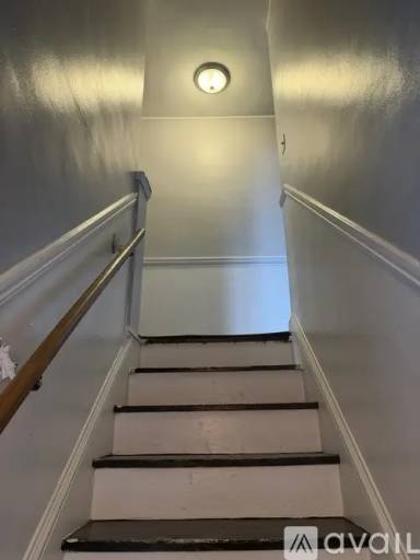 Main picture of 3183 W 99th St