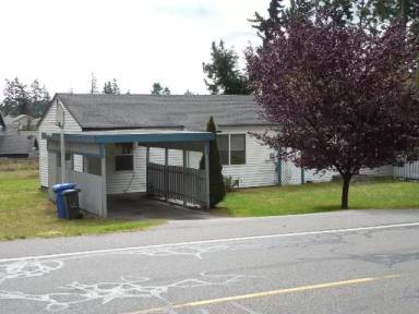 Main picture of 1001 NW Crosby Ave
