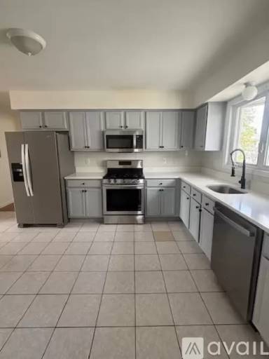 Main picture of 1214 Robert St
