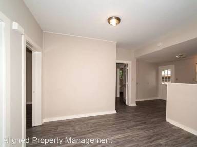 Main picture of 709 W 45th St