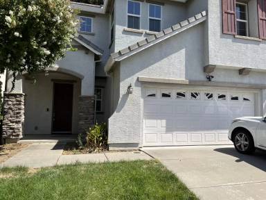 Main picture of 3350 Soda Way