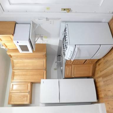 Main picture of 174 Spring St