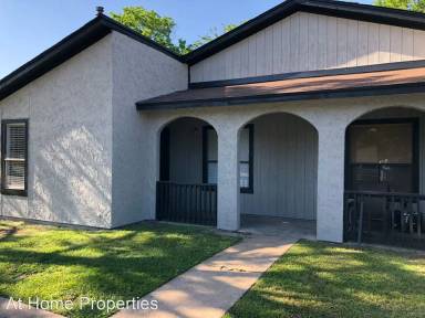Main picture of 1525 Pine Ridge Dr