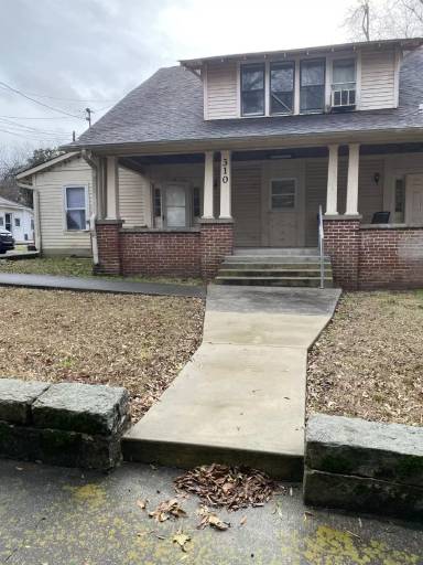 Main picture of 310 Rock St SE