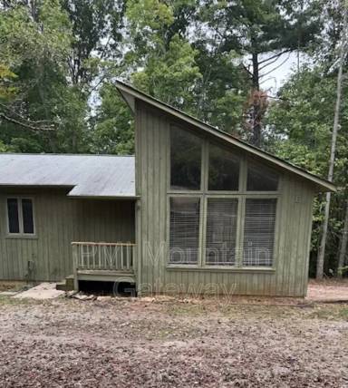 Main picture of 82 Primrose Dr