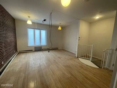 Main picture of 17 Judge St