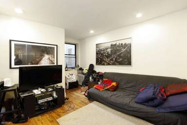Main picture of 507 E 83rd St