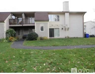 Main picture of 27 Little Oak Ln
