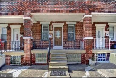 Main picture of 2092 Anchor St
