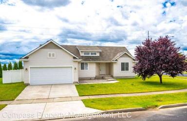 Main picture of 8201 N Ainsworth Dr