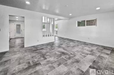 Main picture of 2131 S Avenida del Sol