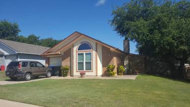 Main picture of 111 Campfire Cir