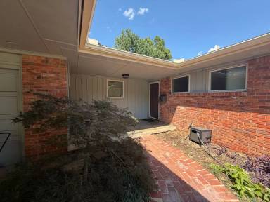 Main picture of 2517 Chateau Dr
